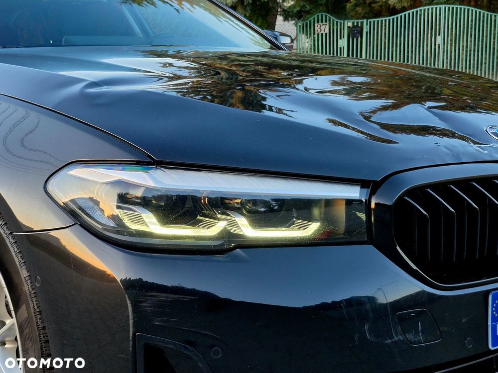 BMW Seria 5 518d Modern Line - 37