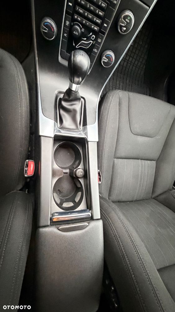 Volvo V60 DRIVe - 10