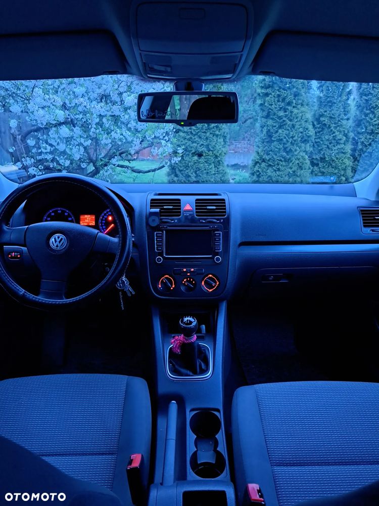 Volkswagen Jetta 1.6 Comfortline - 12