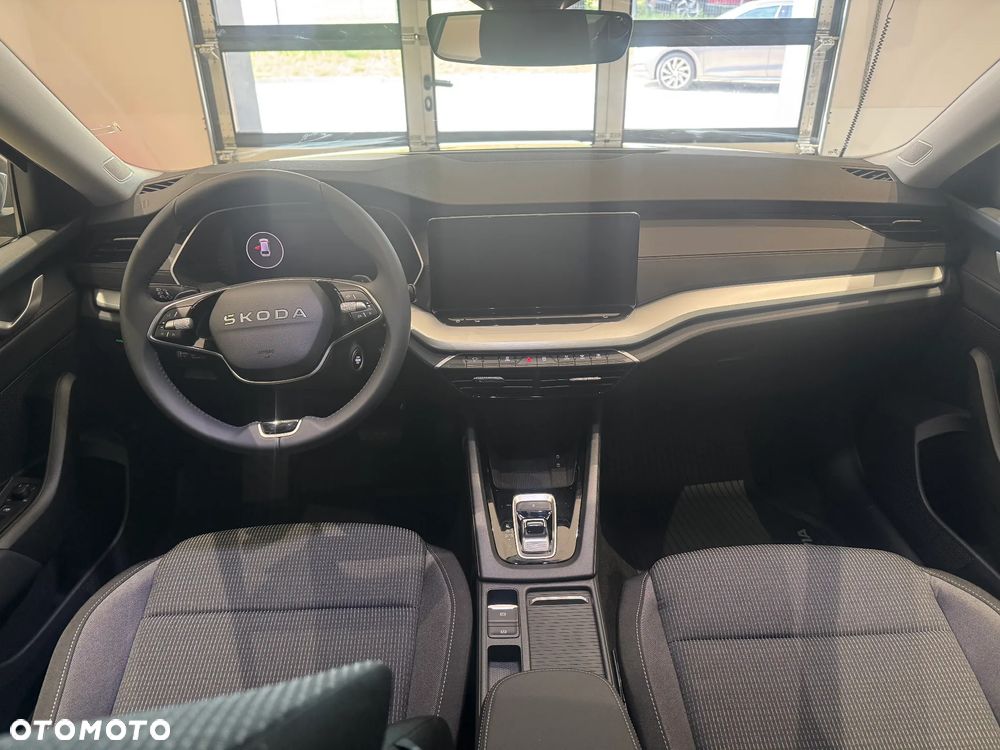 Skoda Octavia 1.5 TSI mHEV Drive Selection DSG - 6