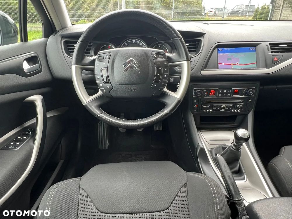 Citroën C5 2.0 HDi Dynamique Equilibre Navi - 24
