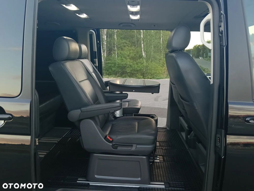 Volkswagen Multivan - 17