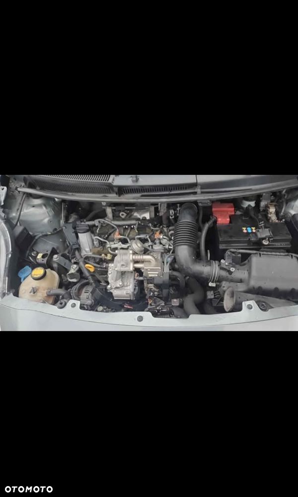 Toyota Yaris 1.4 D-4D Terra EU5 - 6