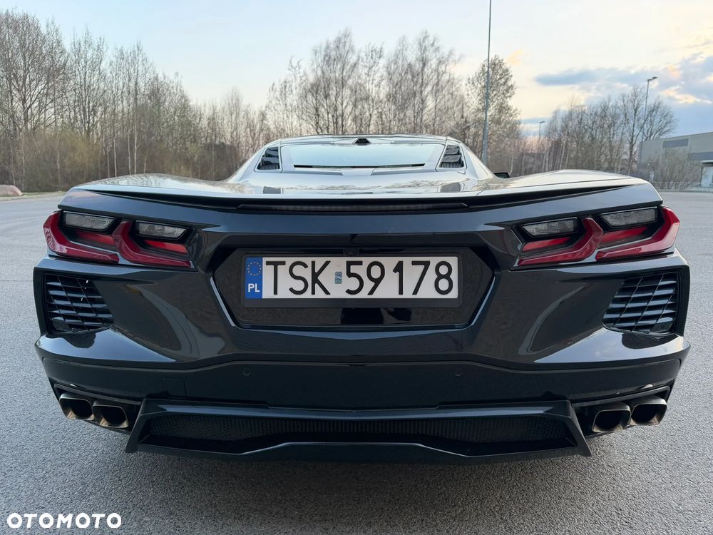 Chevrolet Corvette - 14