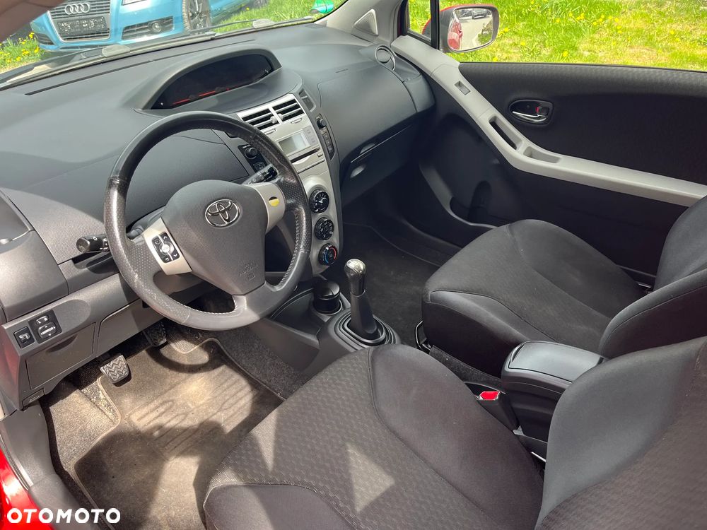 Toyota Yaris 1.8 VVT-i TS - 9