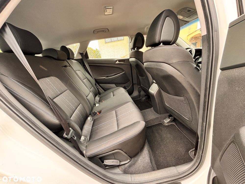 Hyundai Tucson 1.6 GDi 2WD Select - 11