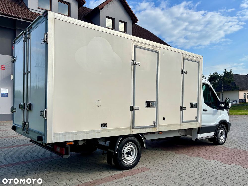 Ford Transit - 13