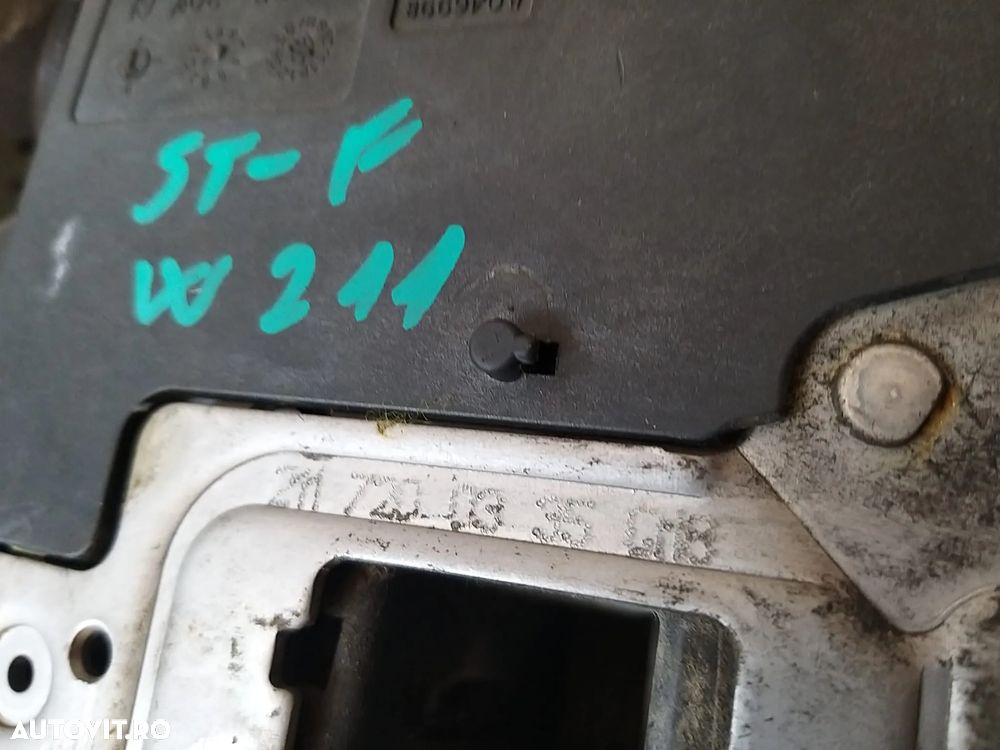 Broasca usa stanga fata mercedes e class w211 2117200335q18 - 2