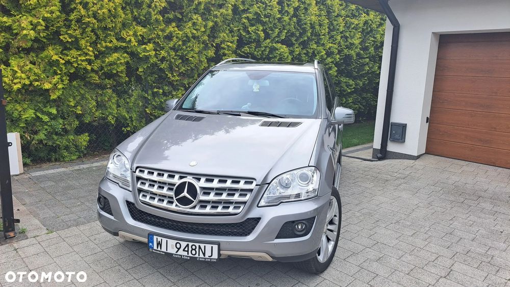 Mercedes-Benz ML 350 4-Matic - 9