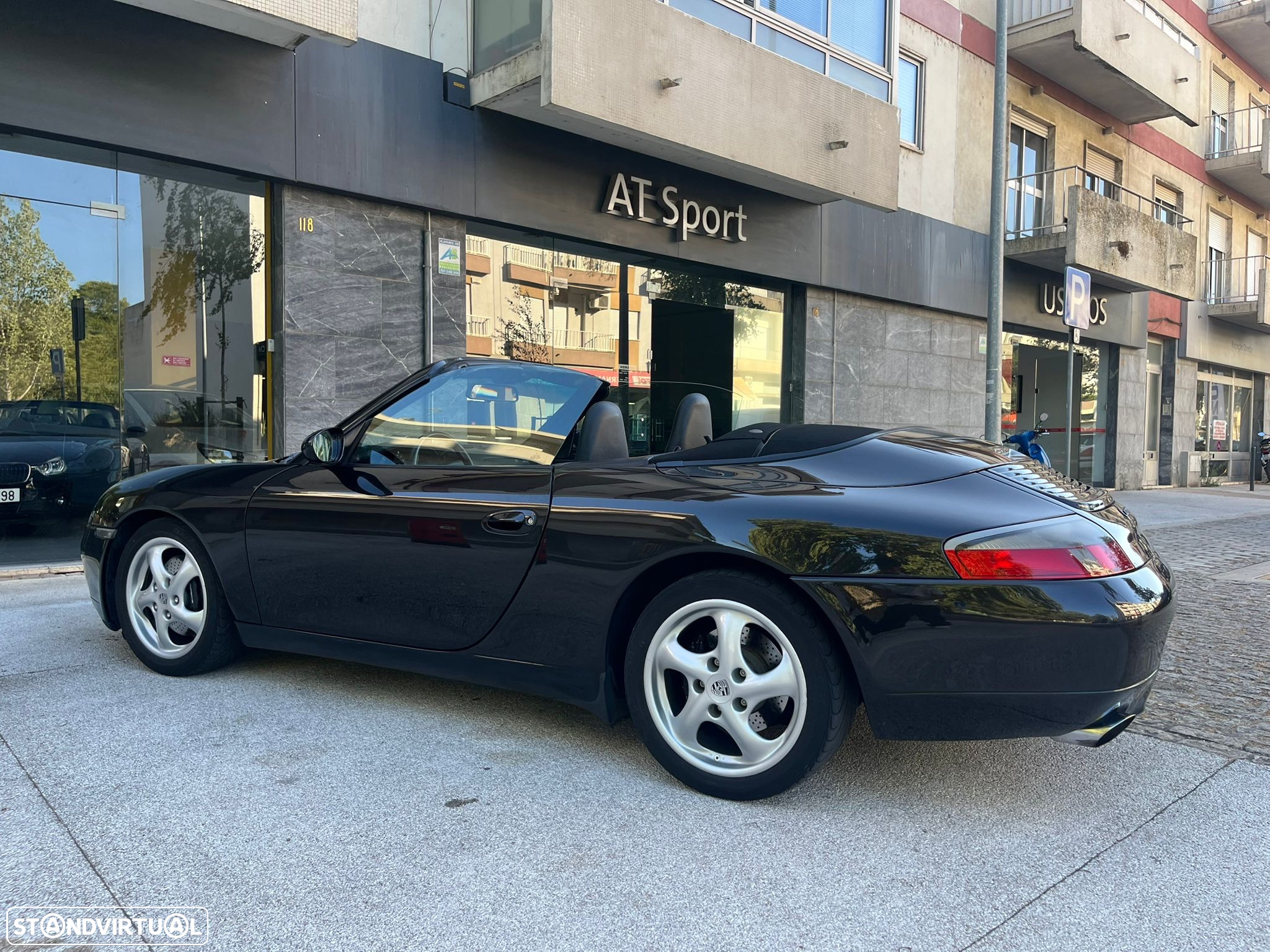 Porsche 911 (996) Carrera Cabrio - 34