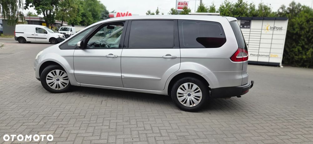 Ford Galaxy 2.0 TDCi Ghia - 8