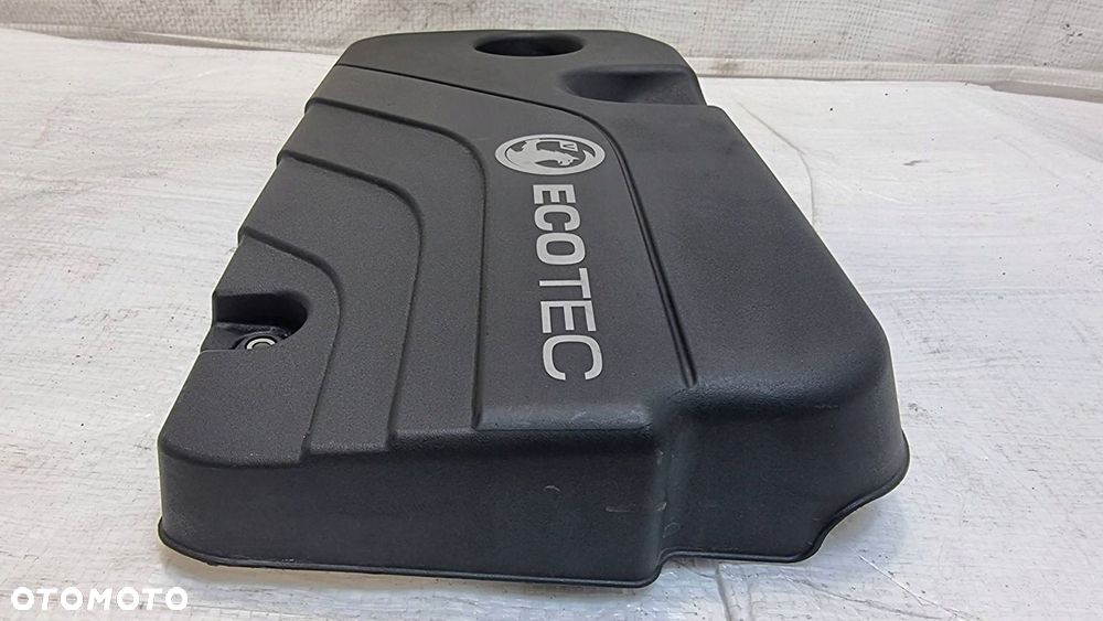 Opel Astra K V 1,4 T Osłona pokrywa silnika 12654895 - 3