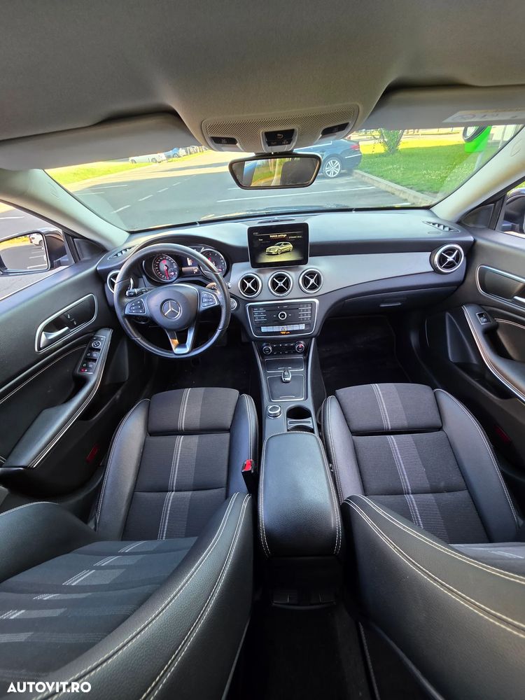 Mercedes-Benz CLA 180 - 12