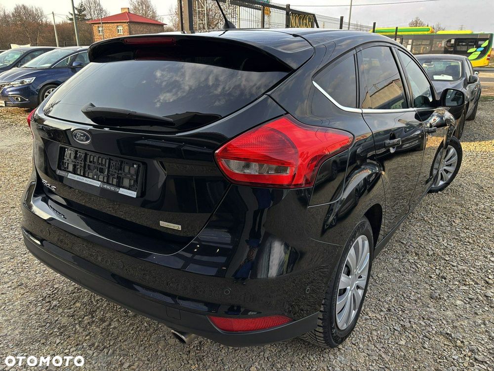 Ford Focus 1.5 EcoBoost STart-Stopp-System TITANIUM - 4