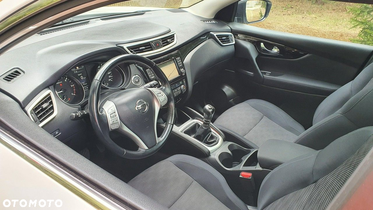 Nissan Qashqai - 11