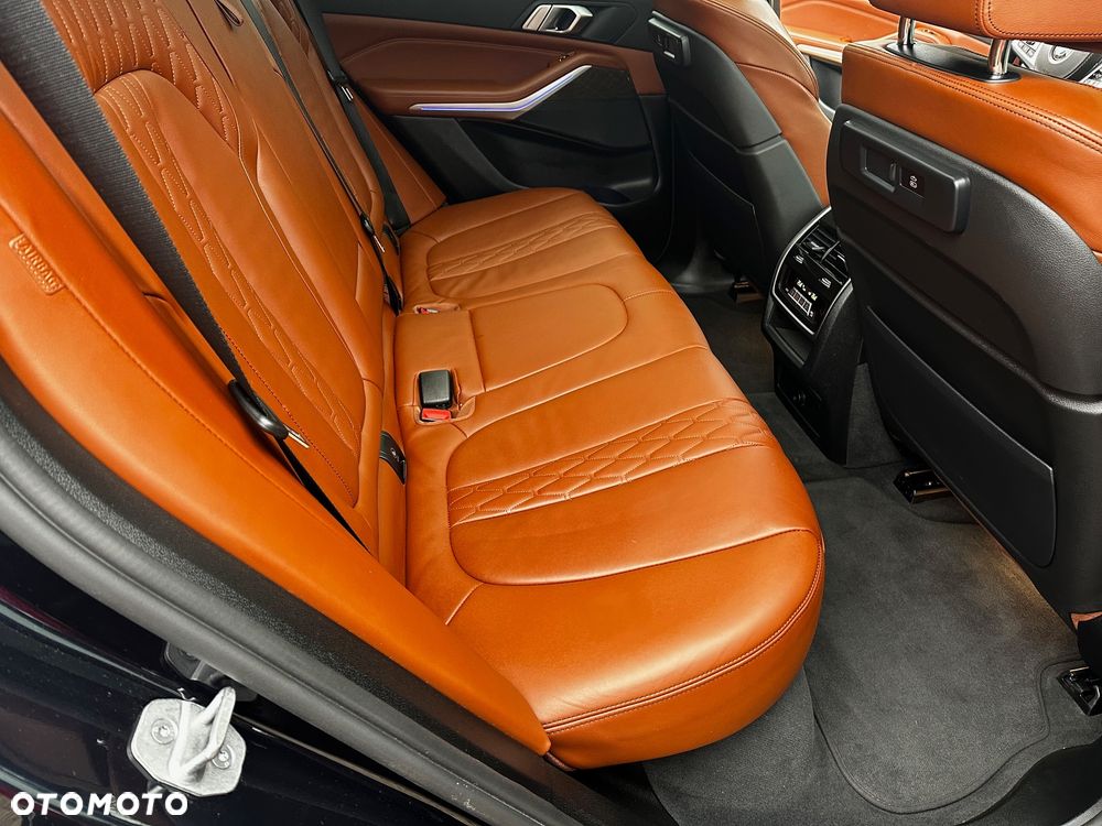 BMW X5 xDrive40i - 15