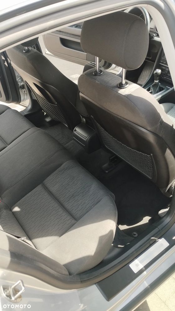 Audi A4 Limousine - 9