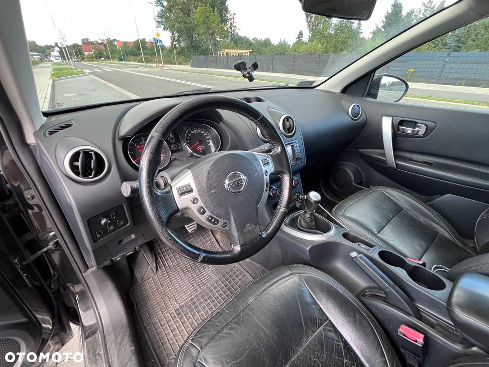 Nissan Qashqai 1.6 dCi DPF acenta - 6