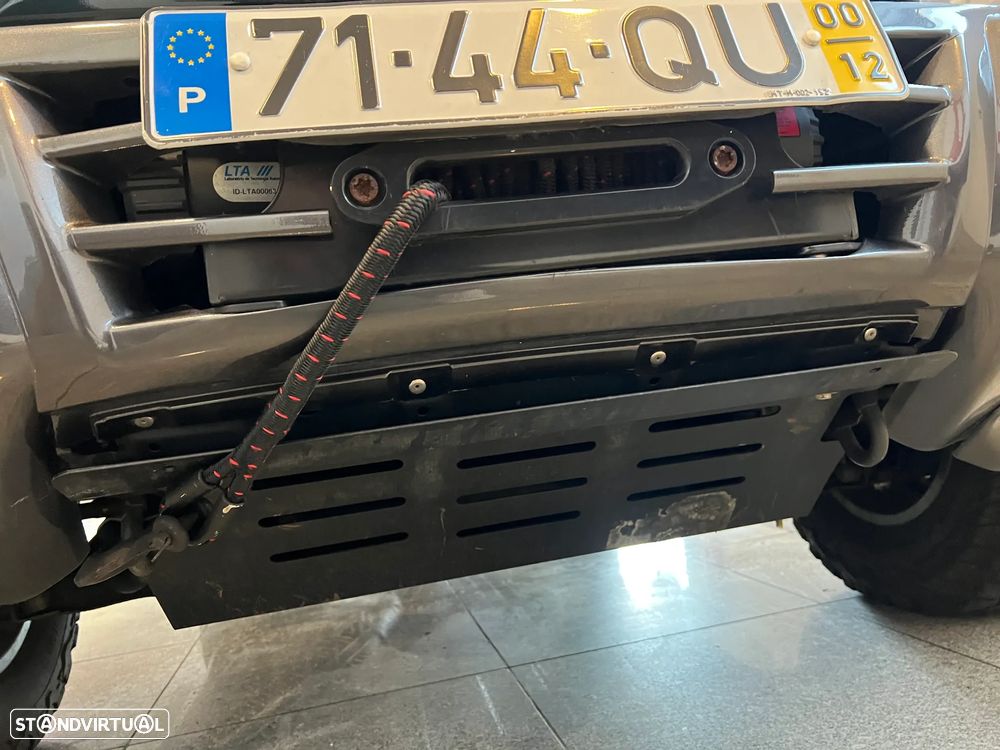 Mitsubishi Pajero 3.2 DI-D GLS ABS+TA+EC - 17