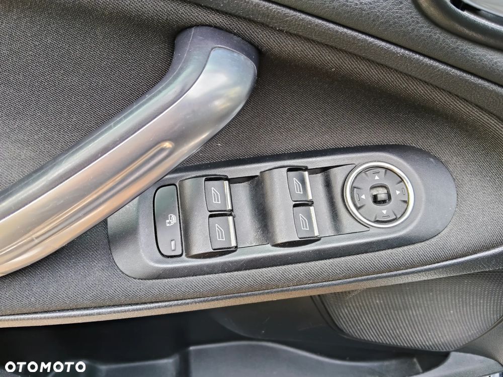 Ford S-Max 2.0 TDCi Trend - 15