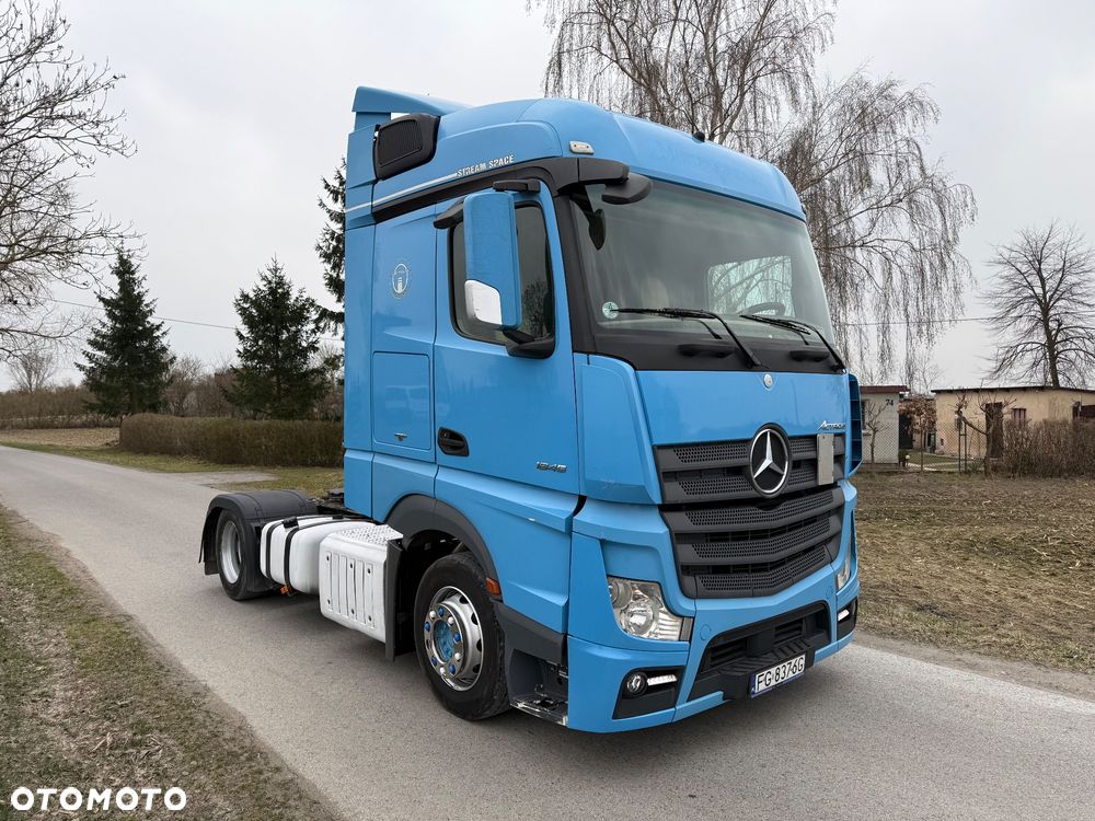 Mercedes-Benz 1845 - 4