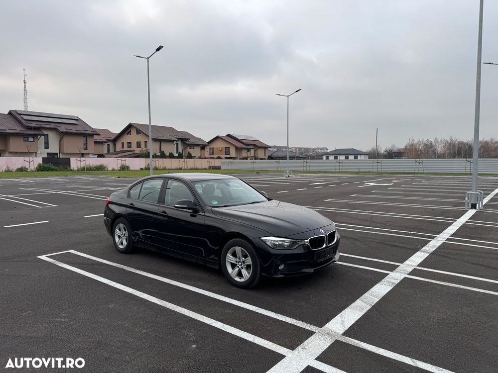 BMW Seria 3 318d Aut. Luxury Line - 19