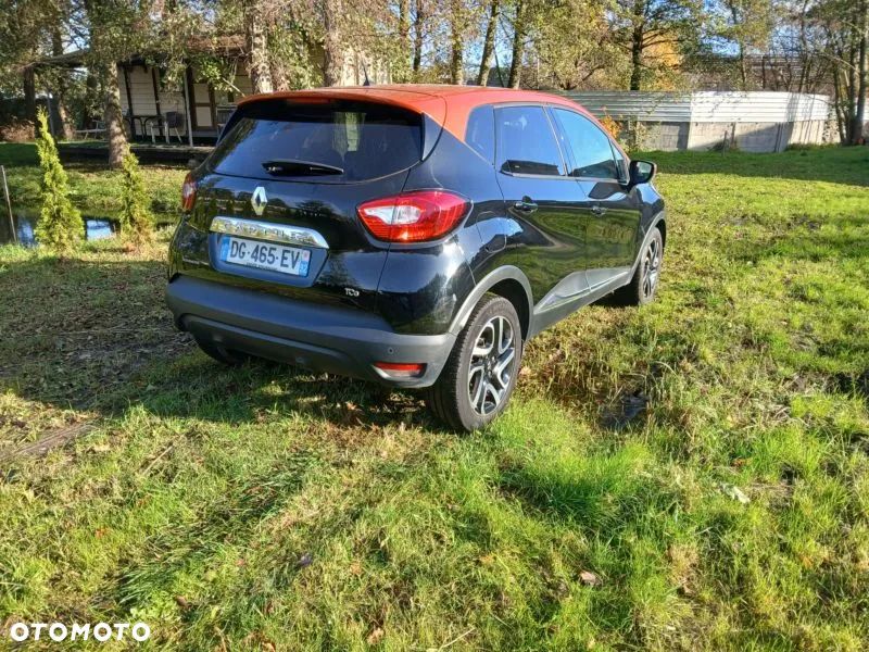 Renault Captur 1.2 TCe Helly Hansen EDC - 4