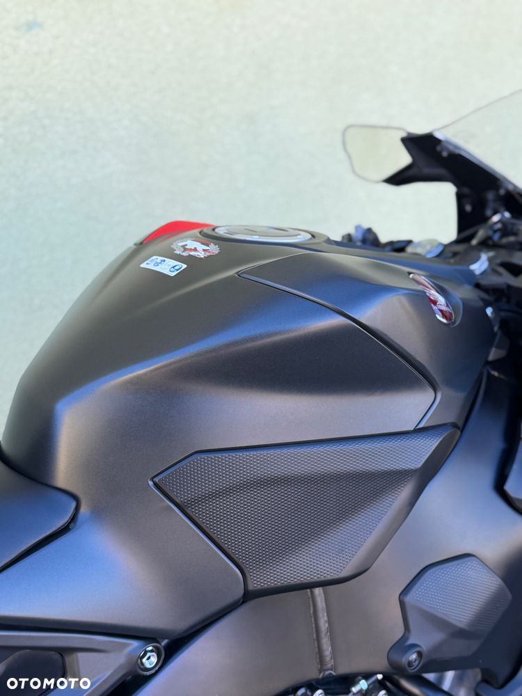 Honda CBR - 16