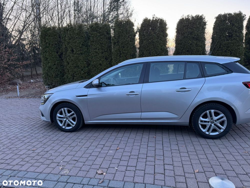 Renault Megane 1.5 Blue dCi Zen - 3