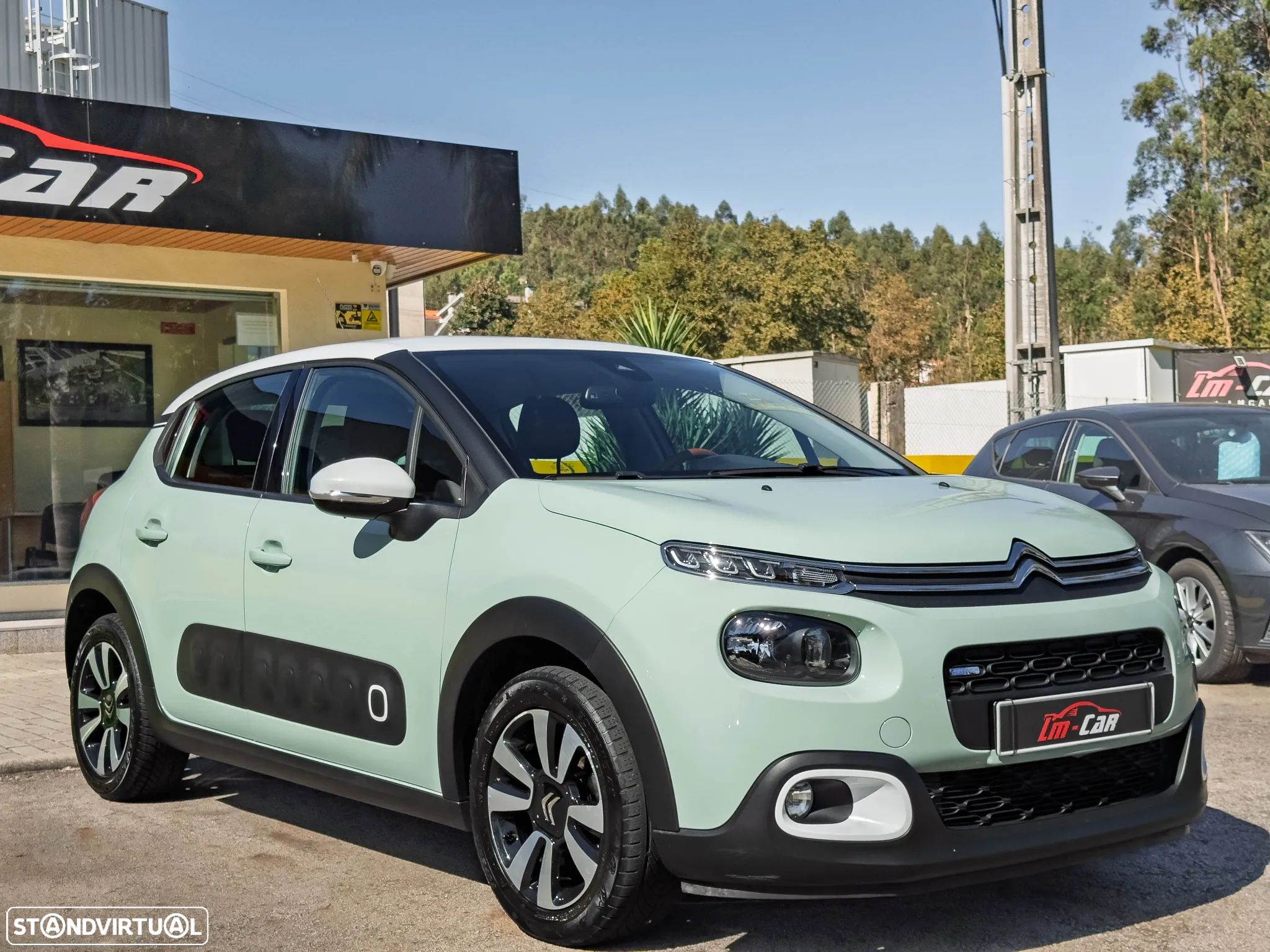 Citroën C3 1.2 PureTech Shine - 1