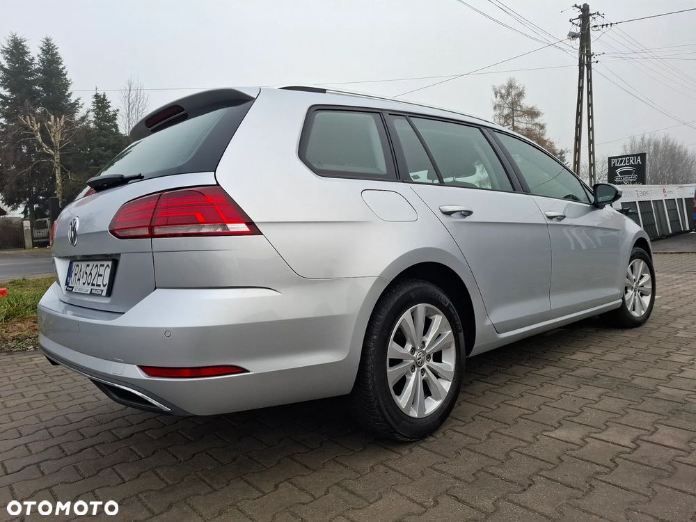 Volkswagen Golf Variant 1.6 TDI SCR DSG Comfortline - 11