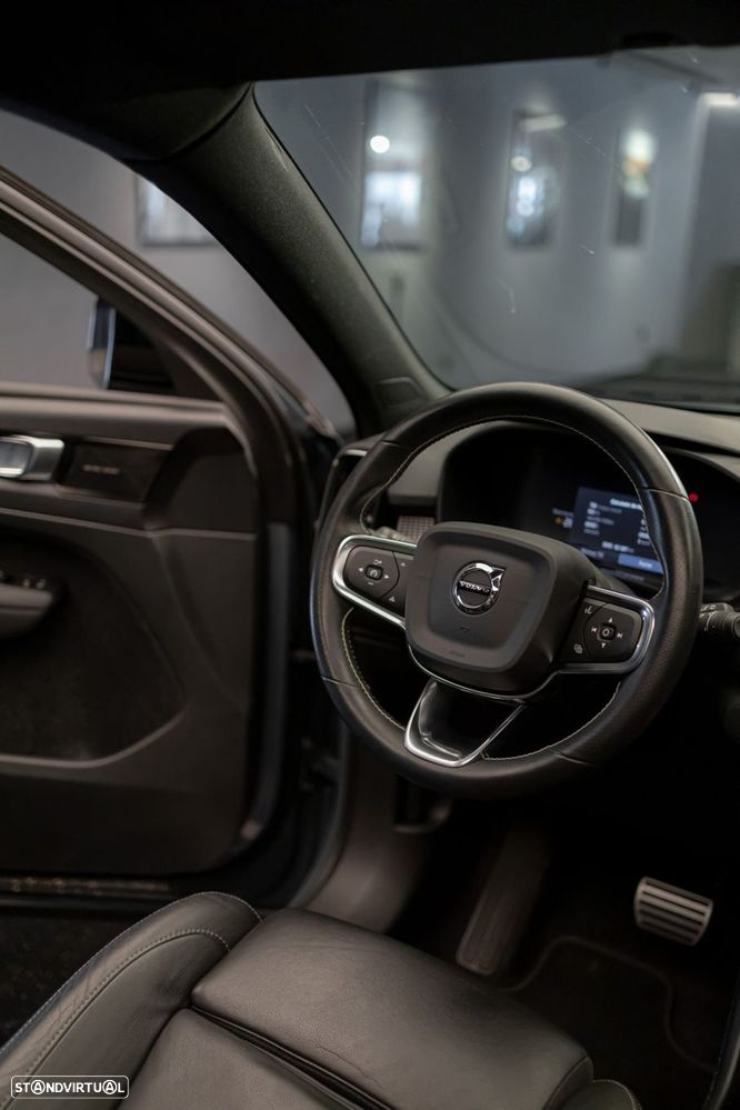 Volvo XC 40 P8 AWD Recharge RDesign - 44