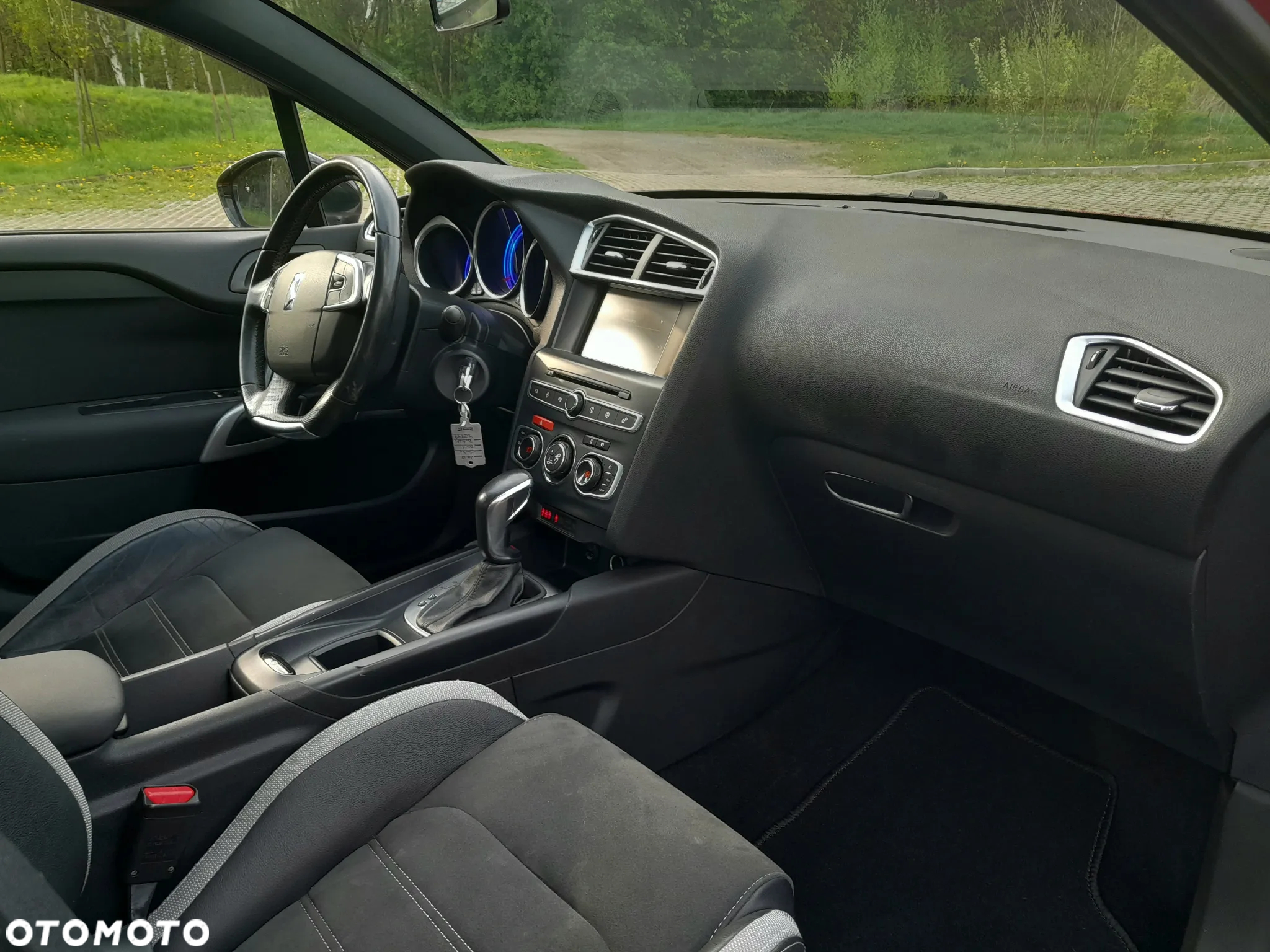 Citroën DS4 1.6 e-HDi SoChic MCP - 2