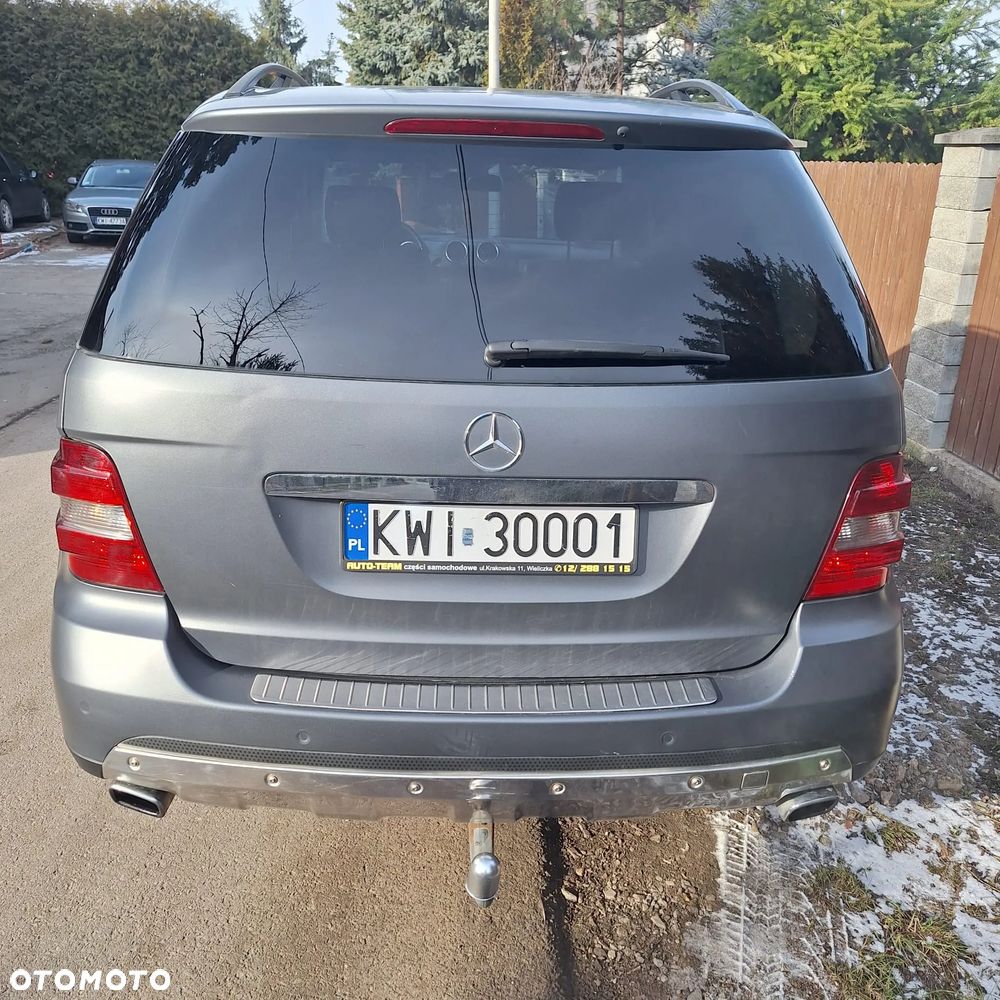 Mercedes-Benz ML 350 4-Matic - 7