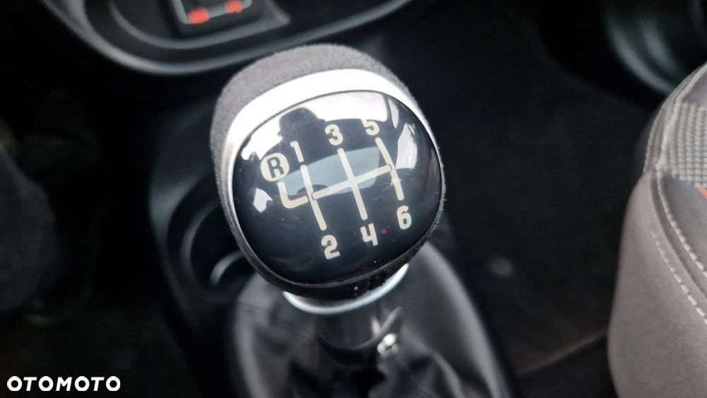 Fiat 500L City Cross 1.4 16V T-Jet - 17