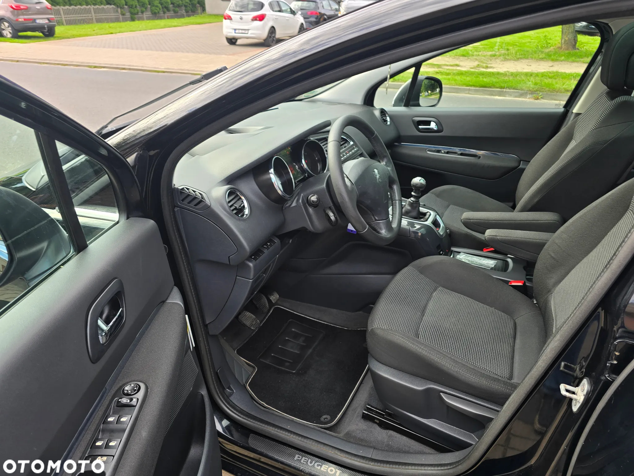 Peugeot 5008 155 THP Family - 24