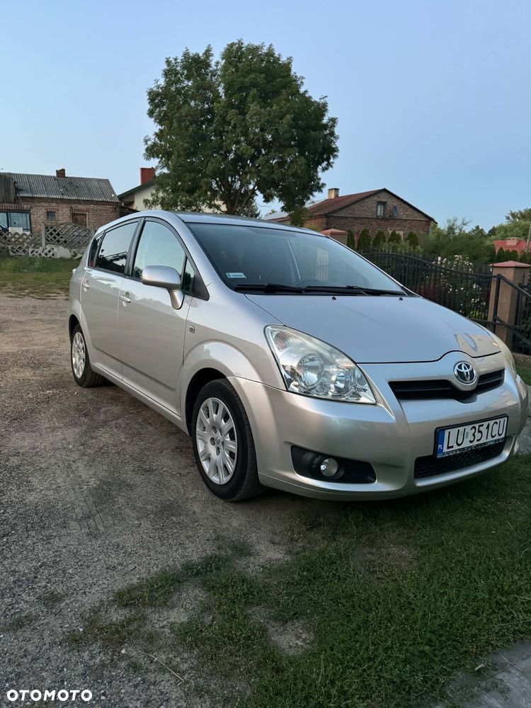 Toyota Corolla Verso 1.8 Sol 7os - 1