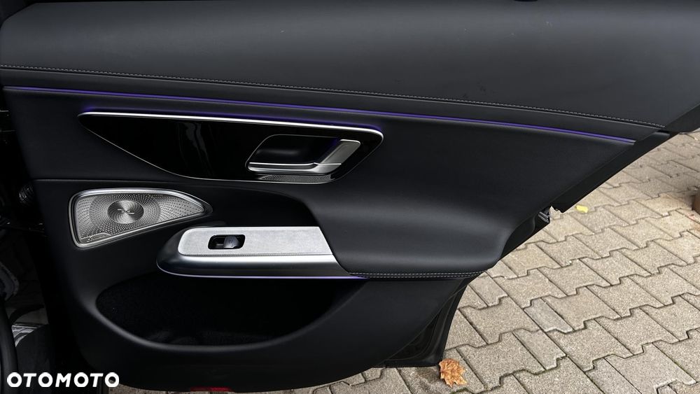 Mercedes-Benz Klasa E - 29