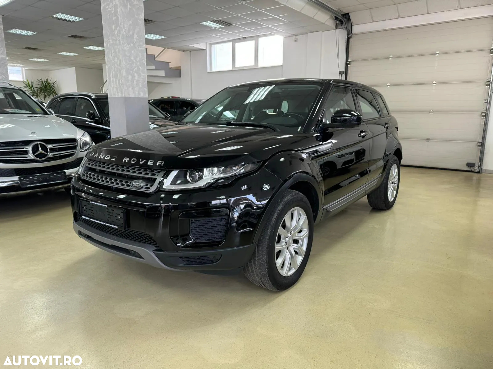 Land Rover Range Rover Evoque 2.0 D150 SE - 2
