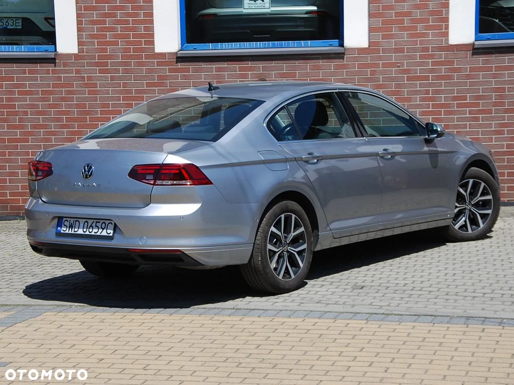 Volkswagen Passat 2.0 TSI Business DSG - 4