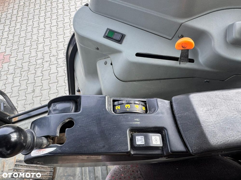 Massey Ferguson 8240 - 17