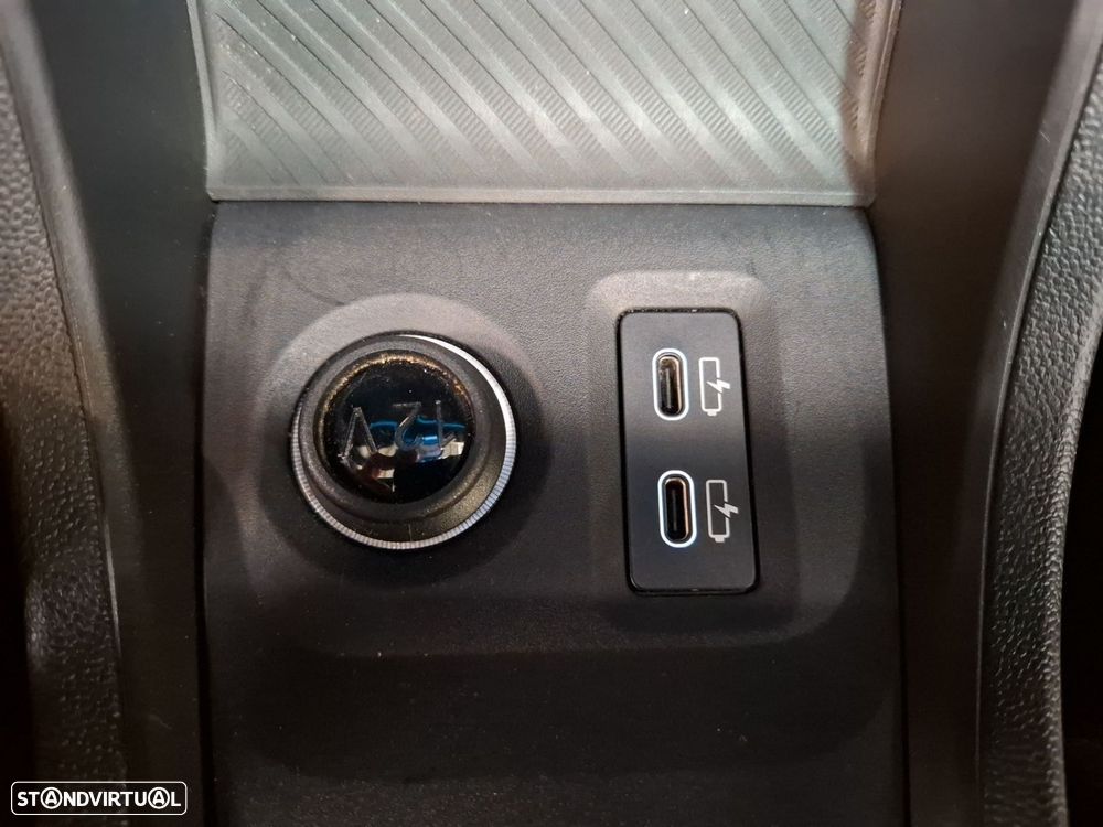 MINI Cabrio C Favoured - 21