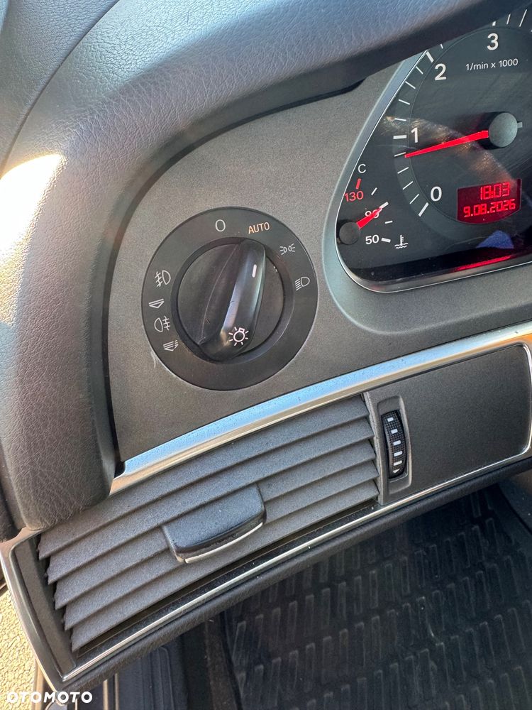 Audi A6 Avant 2.5 TDI - 9
