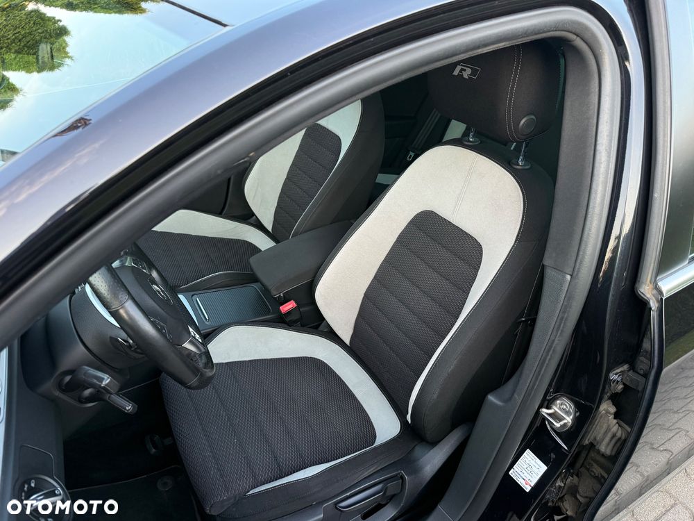 Volkswagen Passat 2.0 TDI DSG BlueMotion Technology R-Line - 9