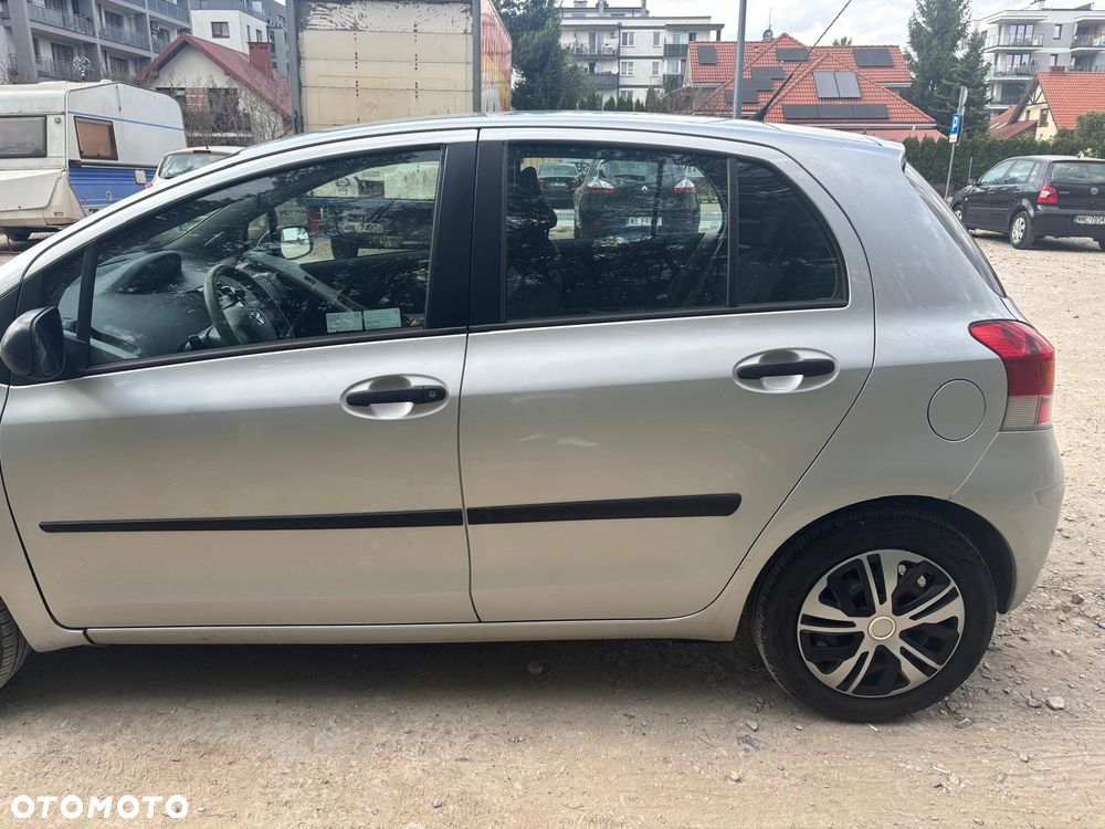 Toyota Yaris 1.33 Luna - 10