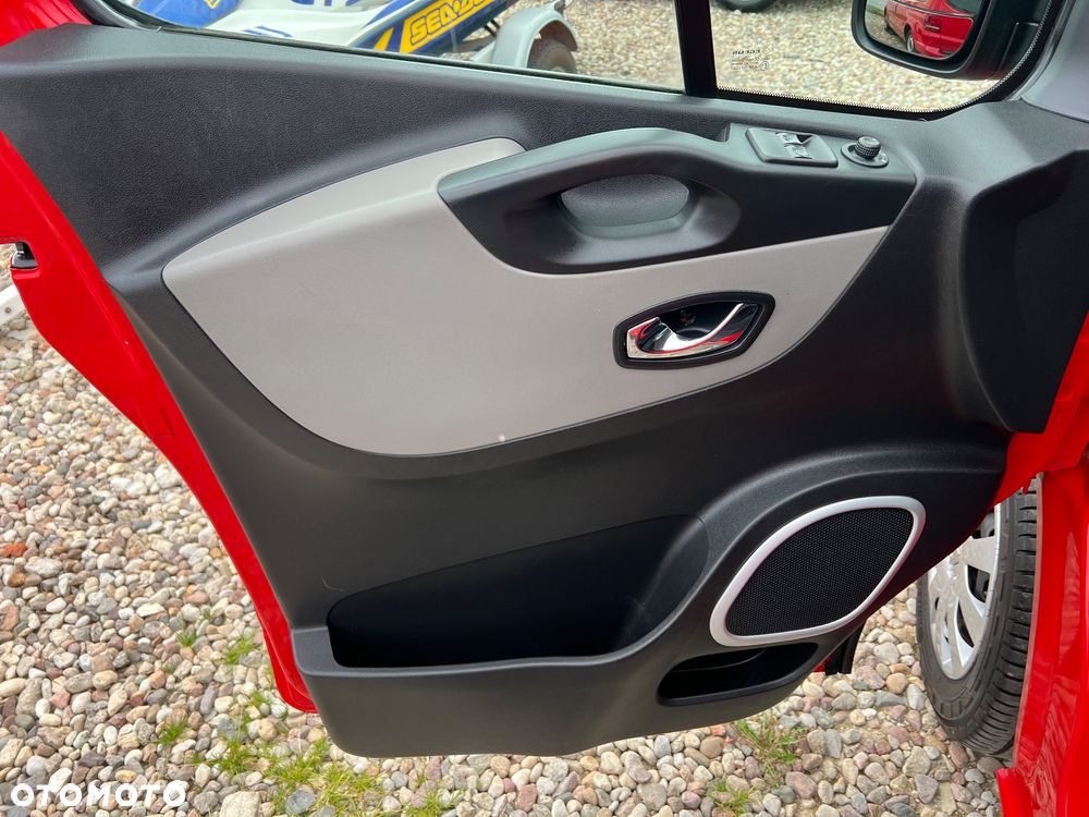 Renault Trafic - 17