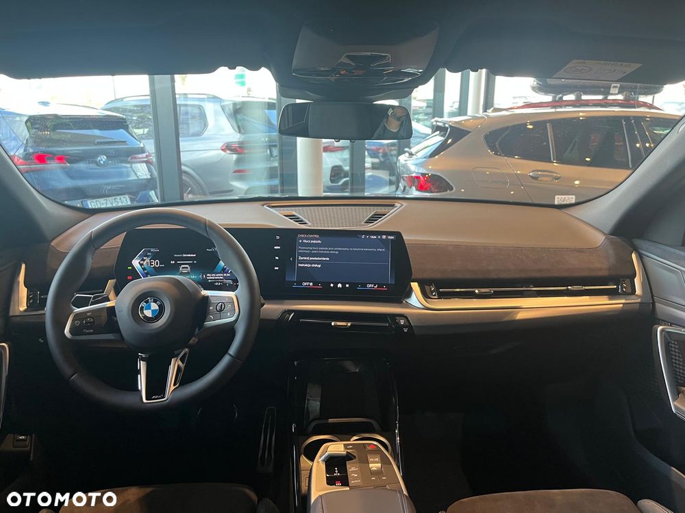 BMW X2 - 16
