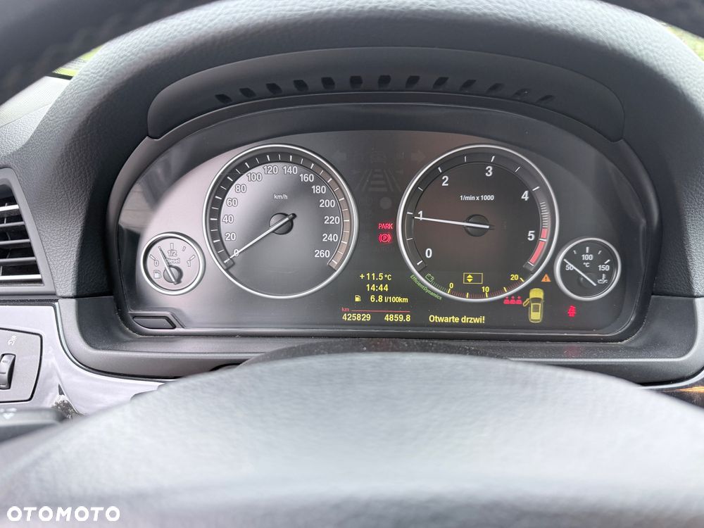 BMW Seria 5 520d - 5