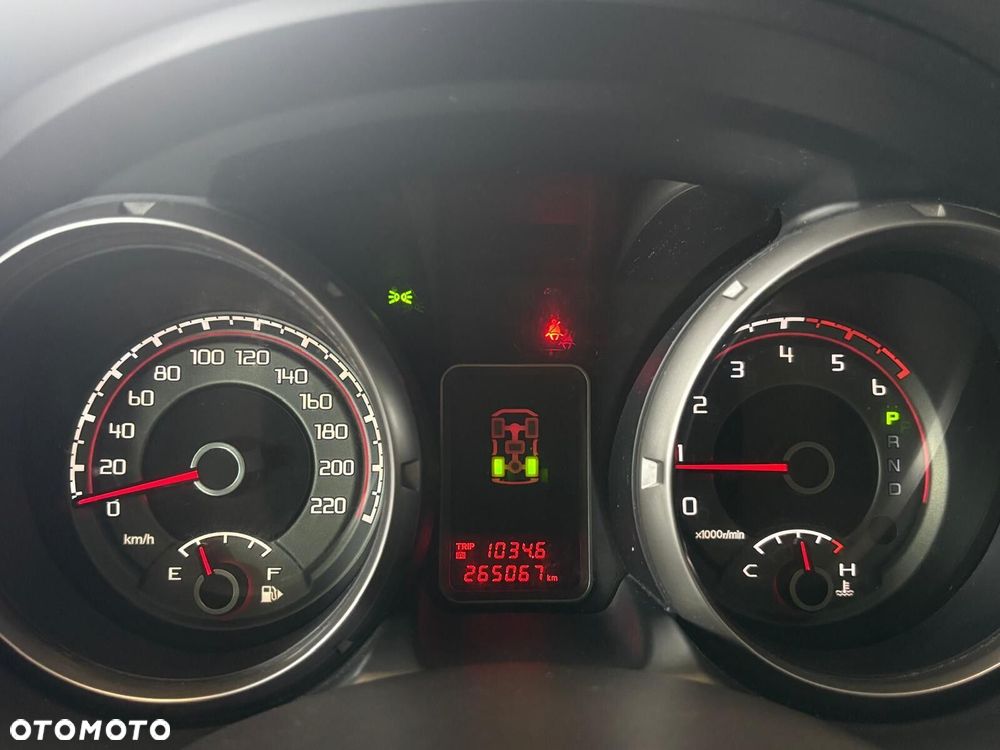Mitsubishi Pajero - 30