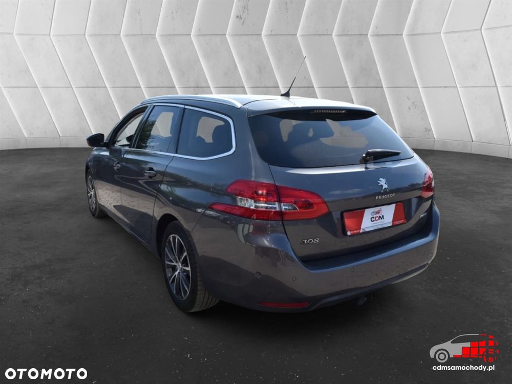Peugeot 308 - 8
